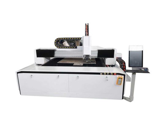 De Lasersnijmachine van de metaalbuis, HN1530-de Snijmachine van de Metaalplaat