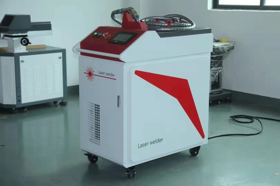 De draagbare Machine van het de Laserlassen van 2kw 1.5kw 1kw Handbediende 220V